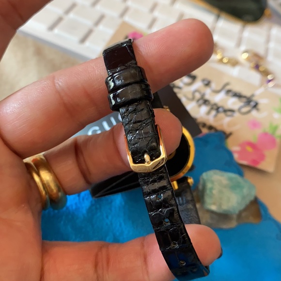 Gucci watch main image 4